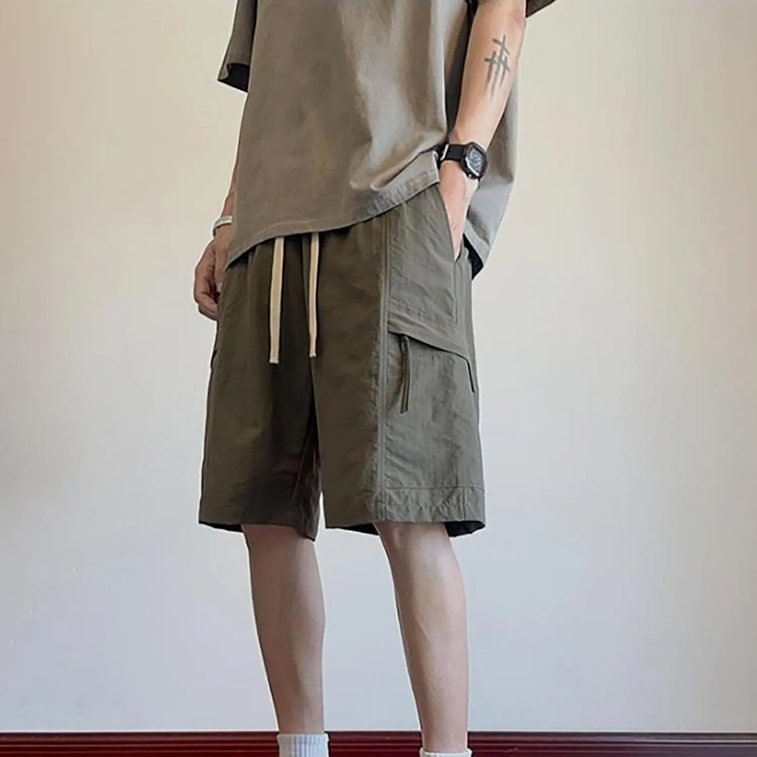 Men's Workout Running Quick Dry Gym Shorts Beach Shorts Sportswear Fitness Outdoor Loose Training Pants with Pocket