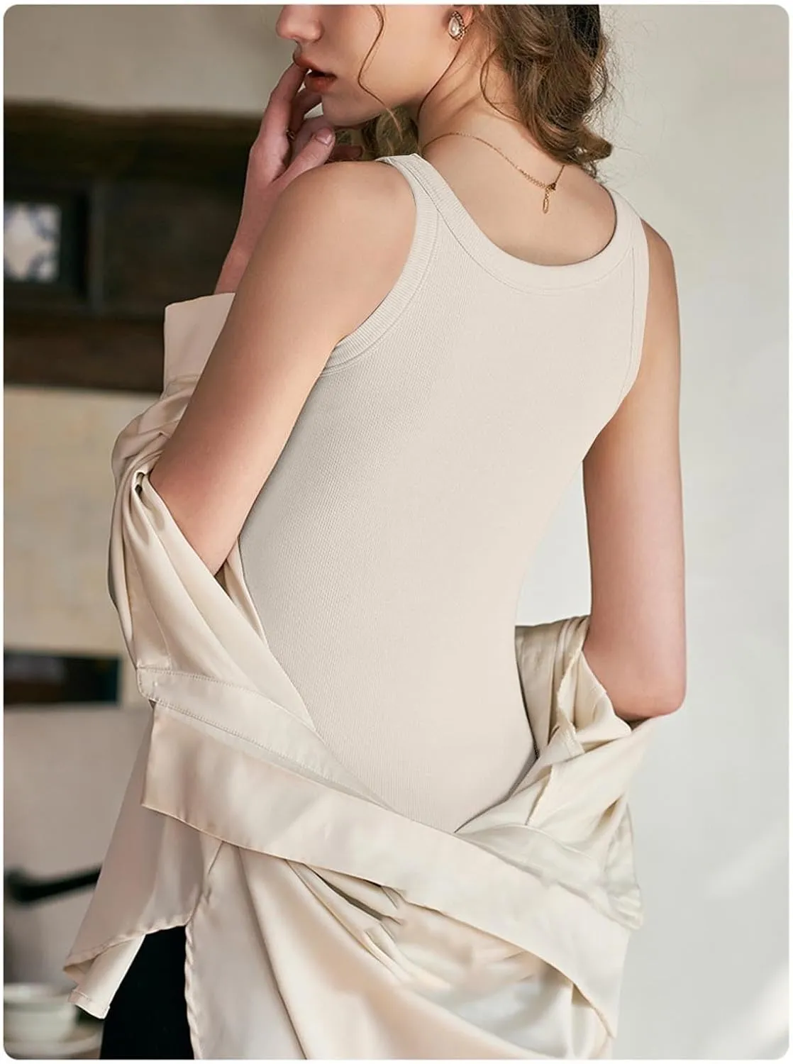 Trendy 2025 Camisoles Top Women’s Sleeveless Shirt Quick-Dry Lightweight Tank Top Going Out Y2K Blouses