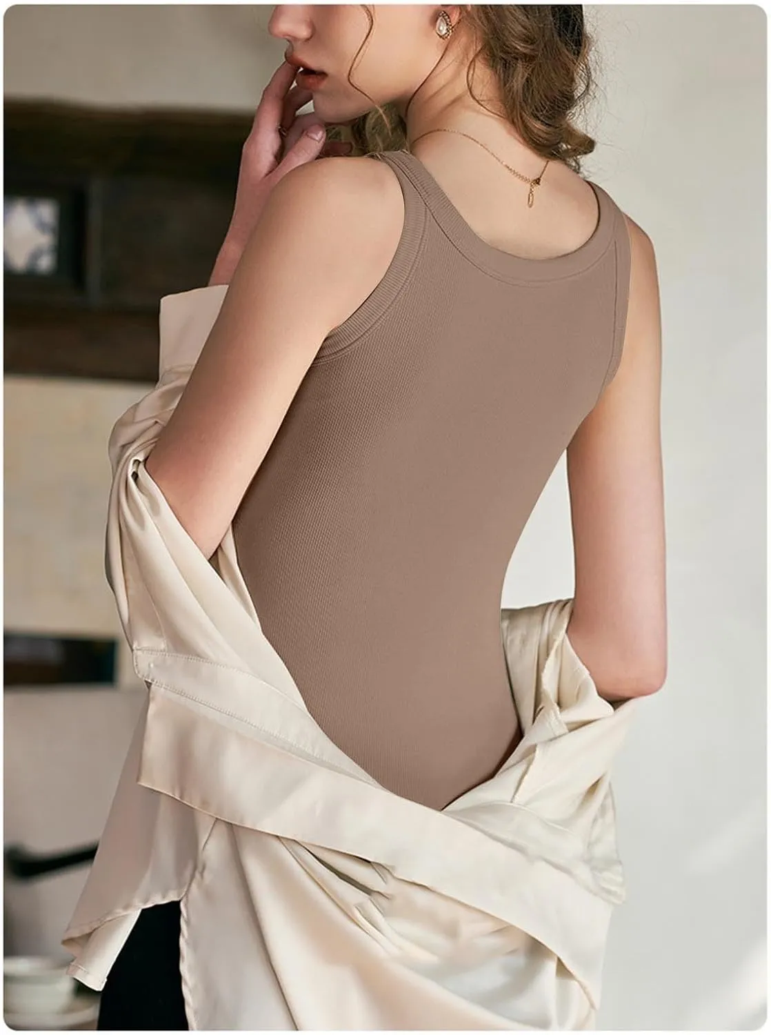 Trendy 2025 Camisoles Top Women’s Sleeveless Shirt Quick-Dry Lightweight Tank Top Going Out Y2K Blouses